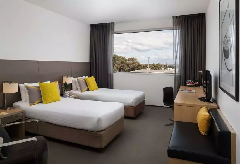 בית מלון כפרי Atura Dandenong