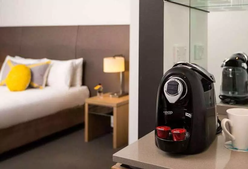 בית מלון כפרי Atura Dandenong