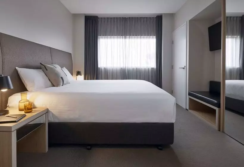 בית מלון כפרי Atura Dandenong