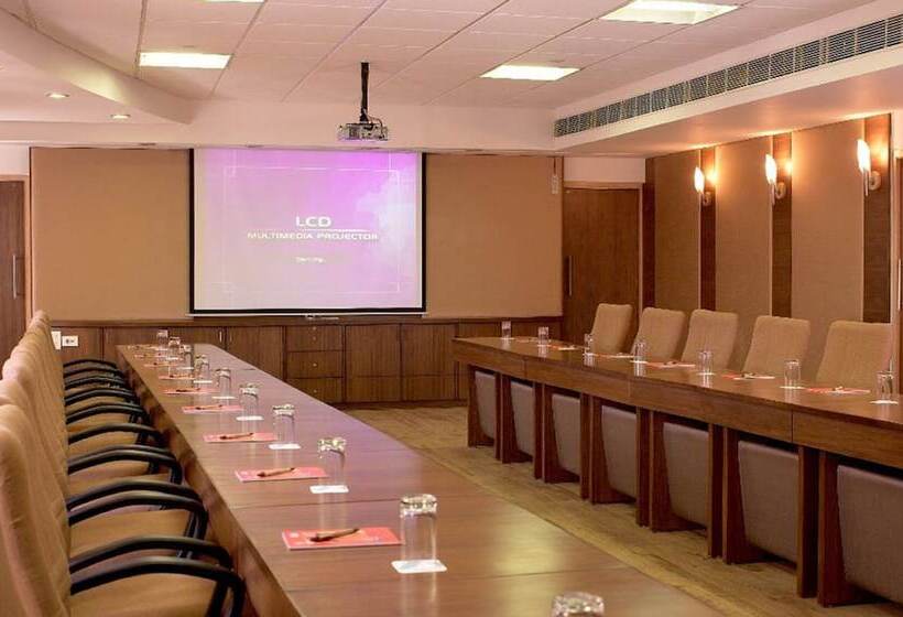 فندق Cambay Sapphire  Gandhinagar