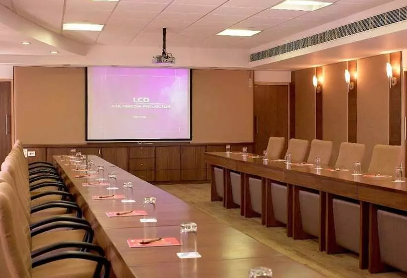 호텔 Cambay Sapphire  Gandhinagar