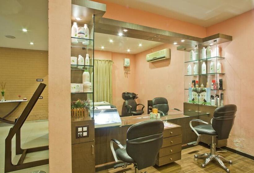 فندق Cambay Sapphire  Gandhinagar