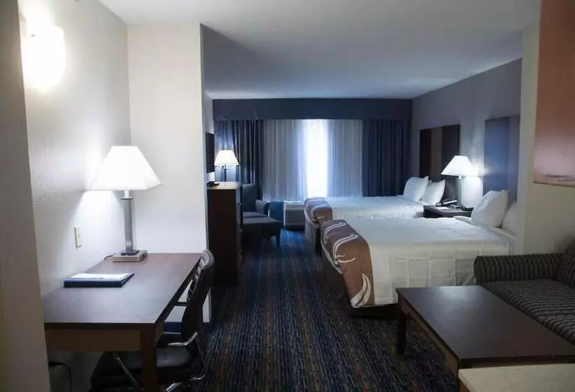 호텔 Crossroads Inn And Suites