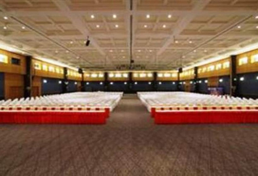 בית מלון כפרי Diamond Plaza