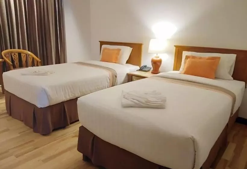 בית מלון כפרי Diamond Plaza