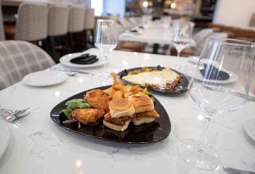 Hotelli Doubletree By Hilton Sulphur Lake Charles