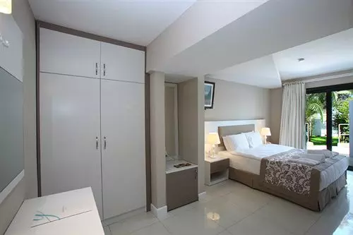 ホテル Grand Yazici Torba Beach