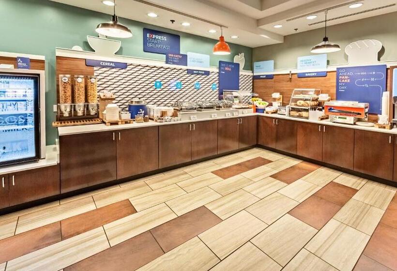 Holiday Inn Express Hotel & Suites Lake Zurich Barrington, An Ihg