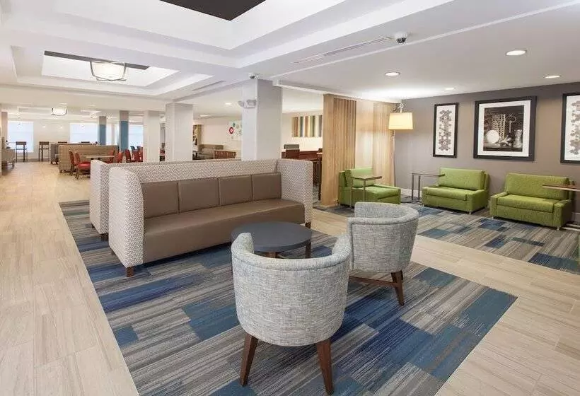 Holiday Inn Express Hotel & Suites Lake Zurich Barrington, An Ihg