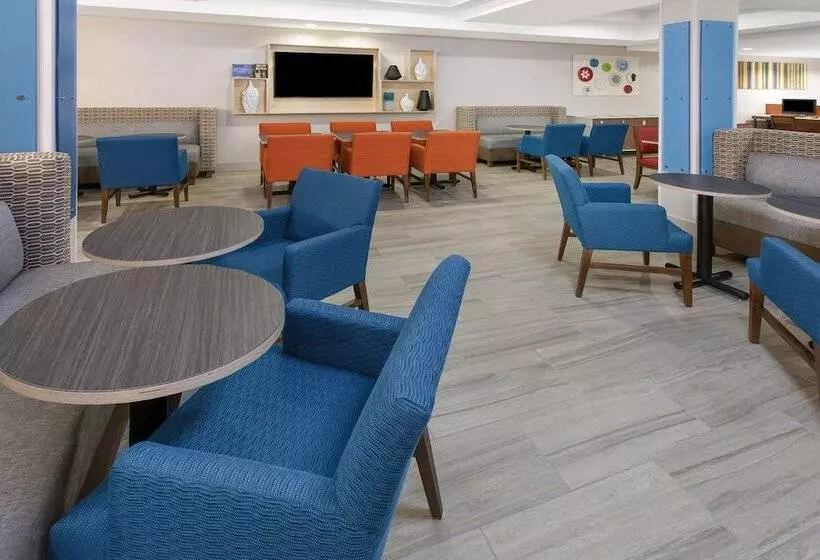 Holiday Inn Express Hotel & Suites Lake Zurich Barrington, An Ihg