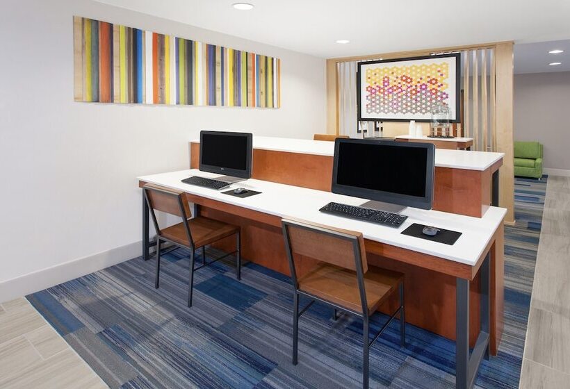 Holiday Inn Express Hotel & Suites Lake Zurich Barrington, An Ihg