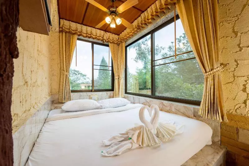 Отель Eden Garden