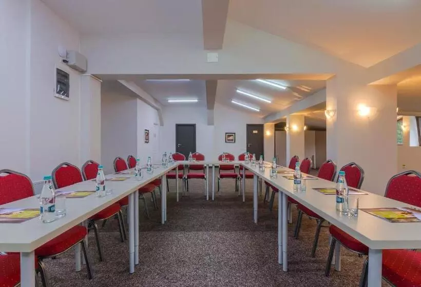 Отель Rizzo Boutique