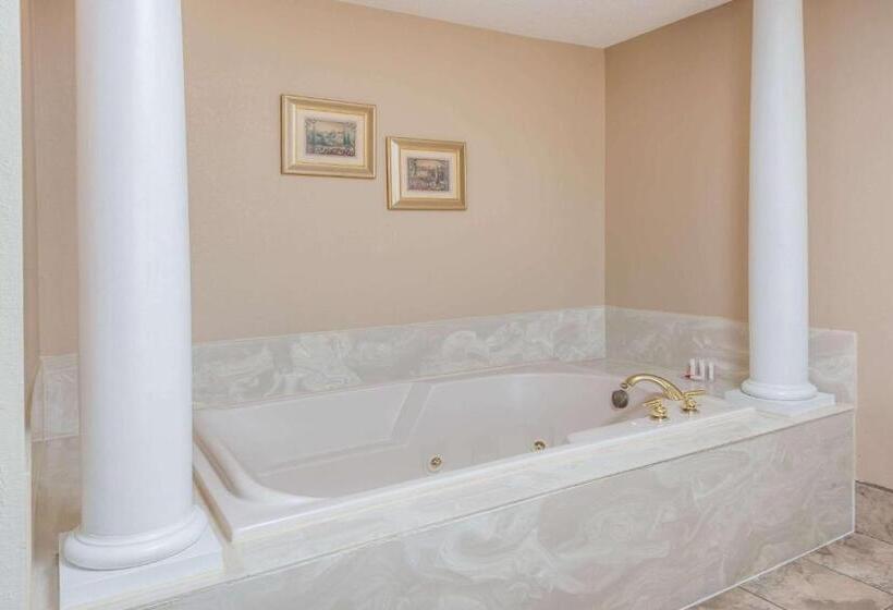 فندق Seasons Inn & Suites Highland