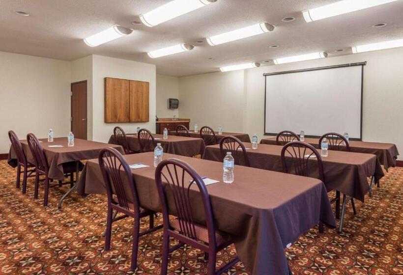 فندق Seasons Inn & Suites Highland