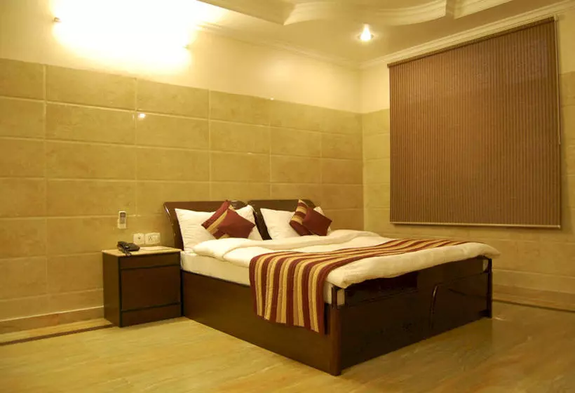 Hotelli Treebo Trend Singh Sons Karol Bagh