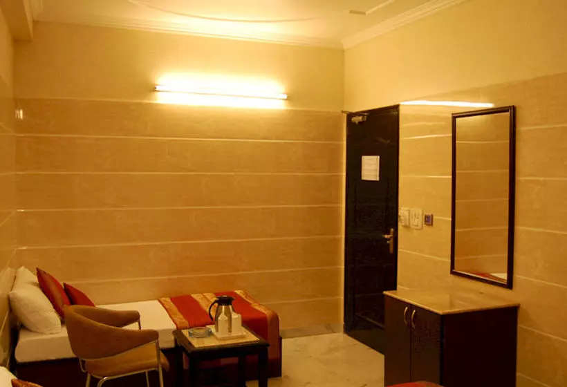 Hotelli Treebo Trend Singh Sons Karol Bagh