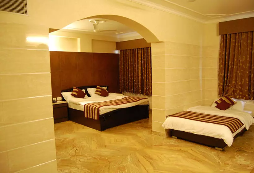 Hotelli Treebo Trend Singh Sons Karol Bagh
