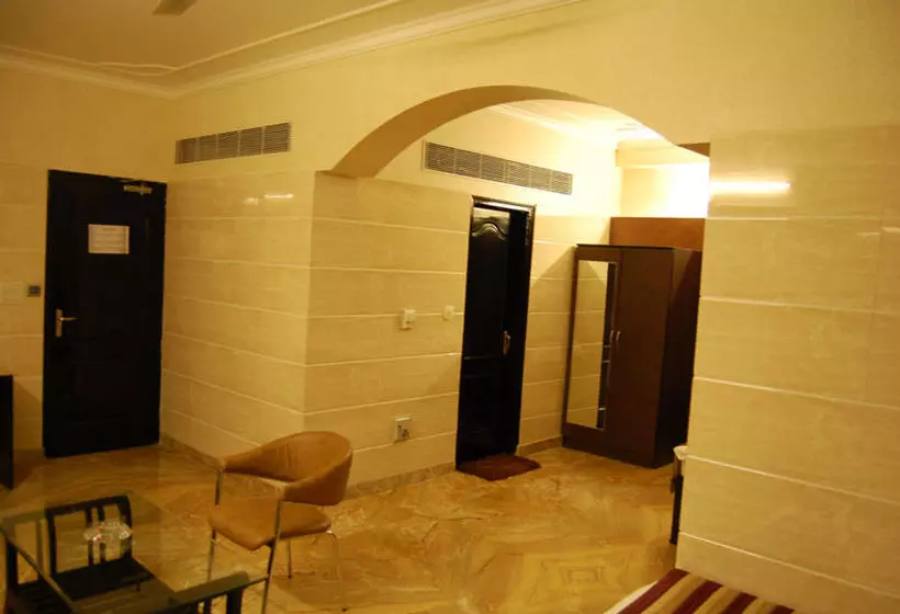 Hotelli Treebo Trend Singh Sons Karol Bagh