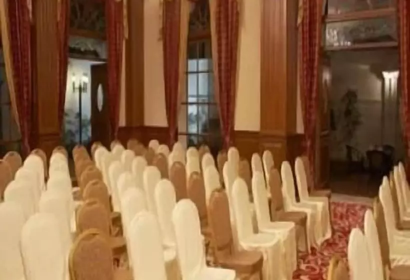 Hotel The Grand Magrath