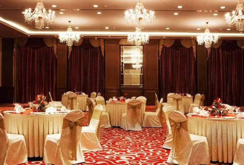 Hotel The Grand Magrath