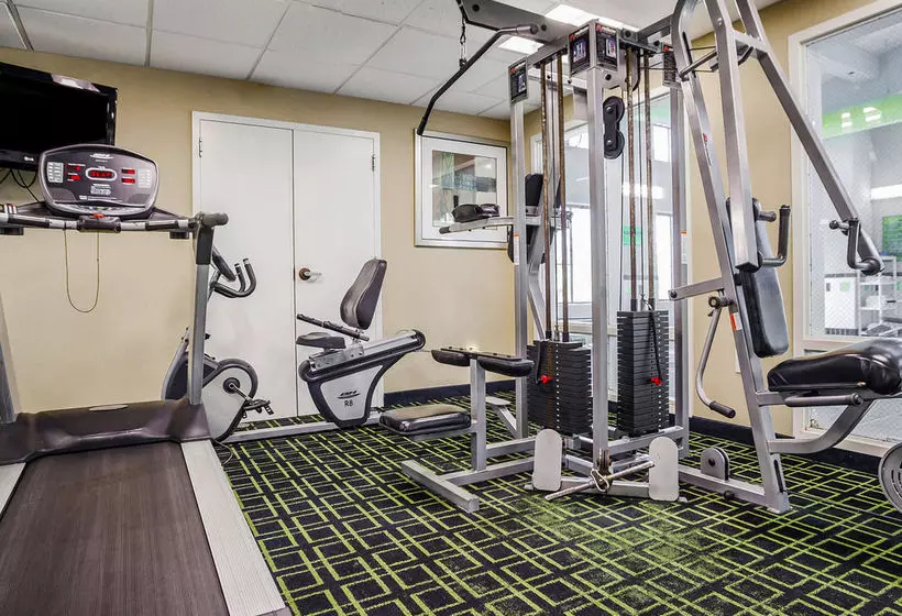 호텔 Comfort Inn Kansas City Airport