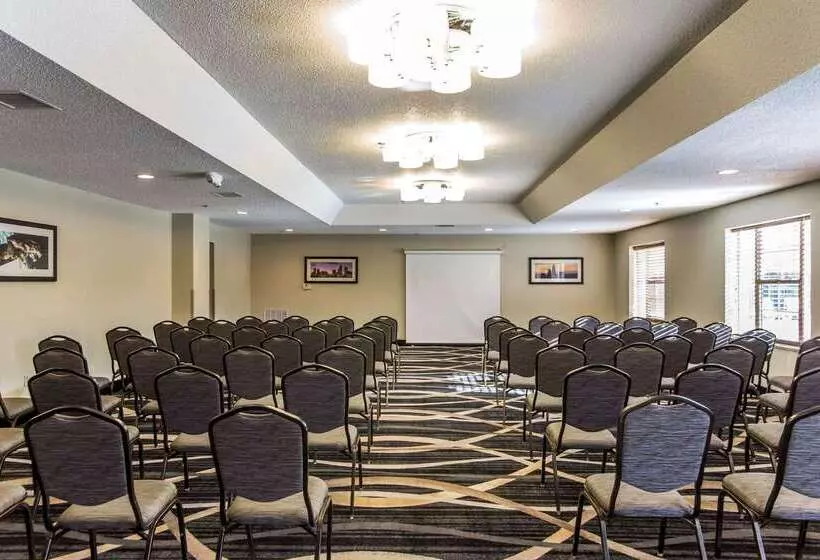 호텔 Comfort Suites Pineville  Ballantyne Area