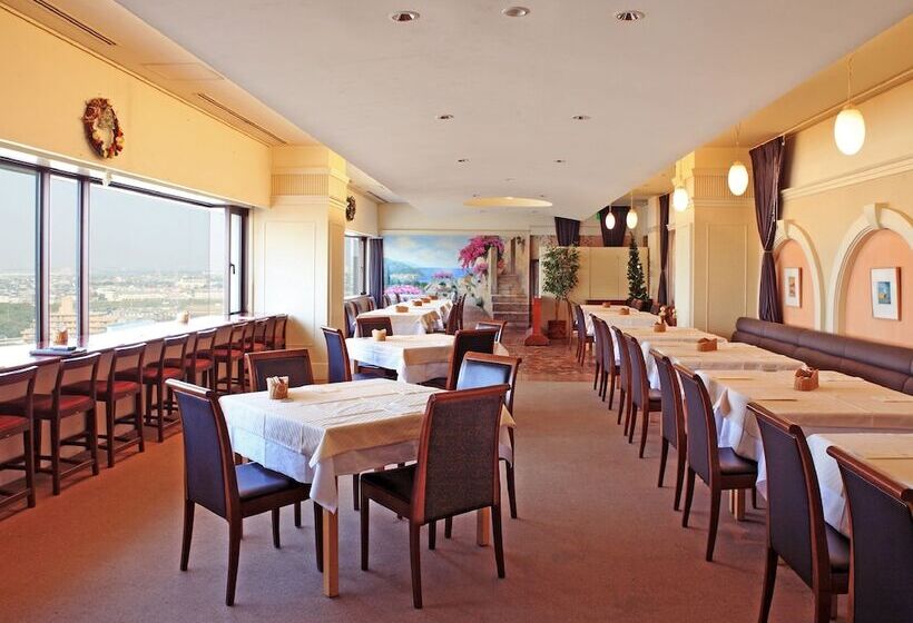 בית מלון כפרי Crown Palais Chiryu