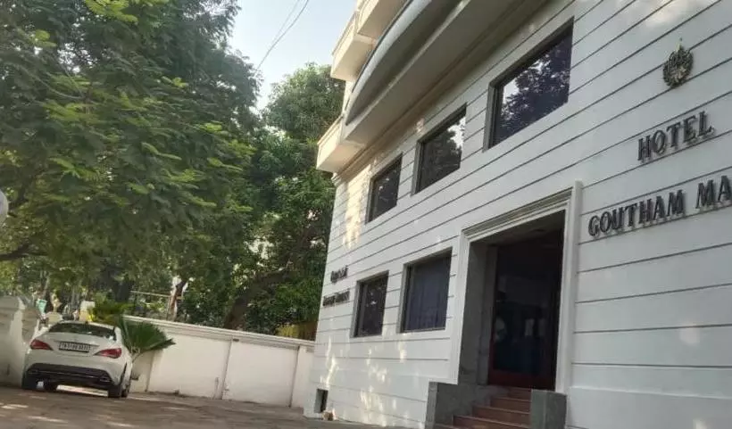 ホテル Goutham Manor