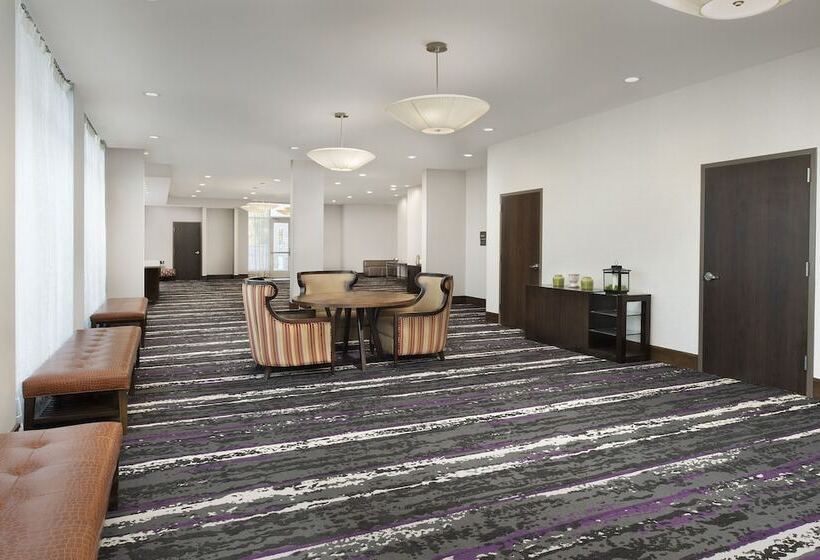 فندق Hilton Garden Inn Columbia Airport