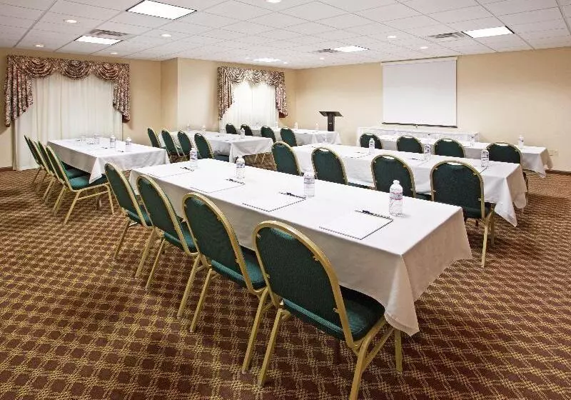 Holiday Inn Express Hotel & Suites Franklin Oil City By Ihg