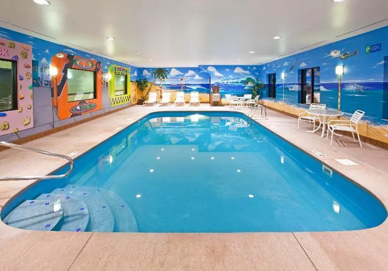 Holiday Inn Express Hotel & Suites Franklin Oil City By Ihg