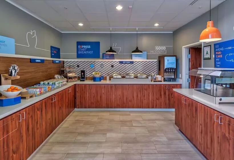Holiday Inn Express Hotel & Suites Minden, An Ihg