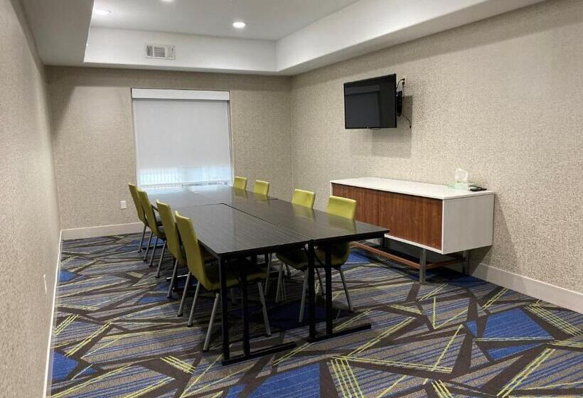Holiday Inn Express Hotel & Suites Pauls Valley By Ihg