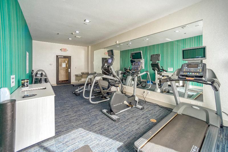 בית מלון כפרי Holiday Inn Express Suites Beeville By Ihg