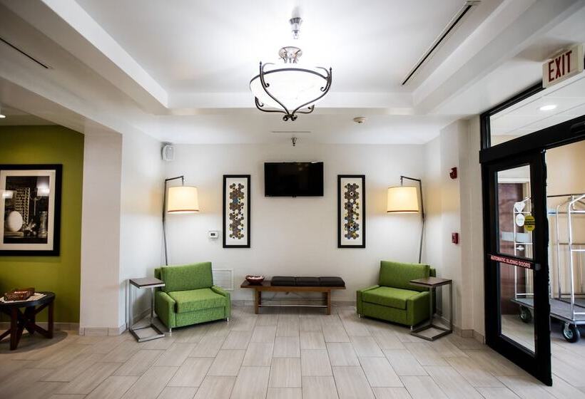 ホテル Holiday Inn Express Dayton, An Ihg