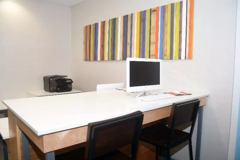 Отель Holiday Inn Express San Angelo, An Ihg