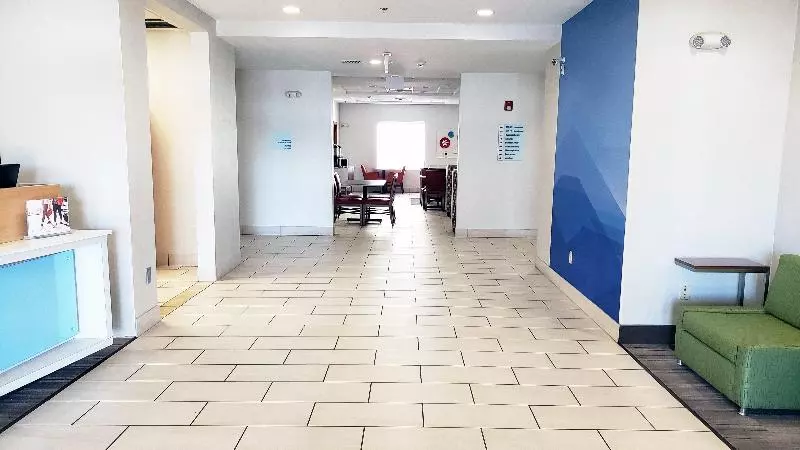 Отель Holiday Inn Express San Angelo, An Ihg