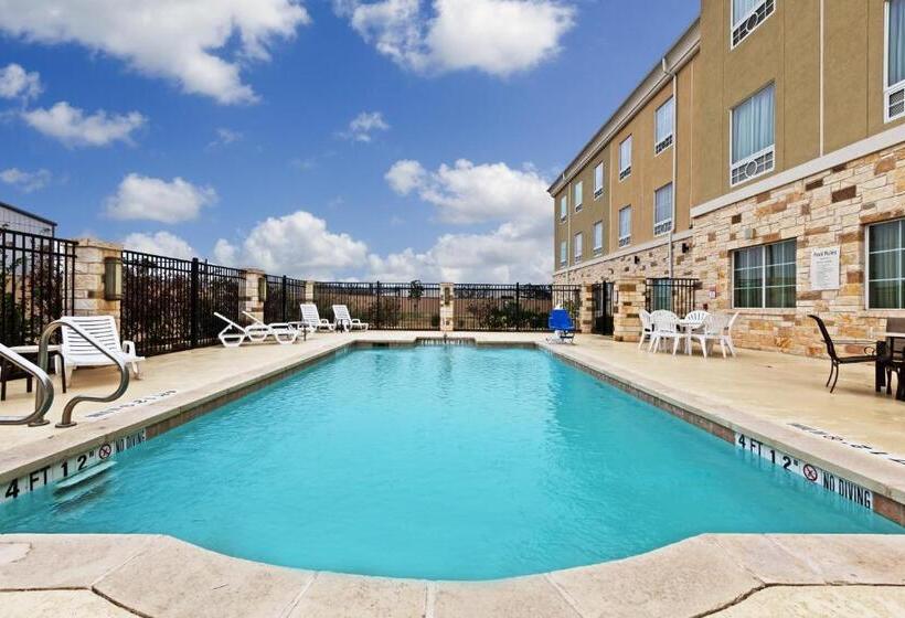 Hotel Holiday Inn Express & Suites Brady, An Ihg