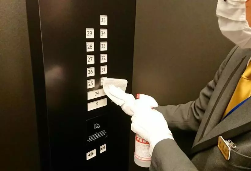 Отель Osaka Umeda Os