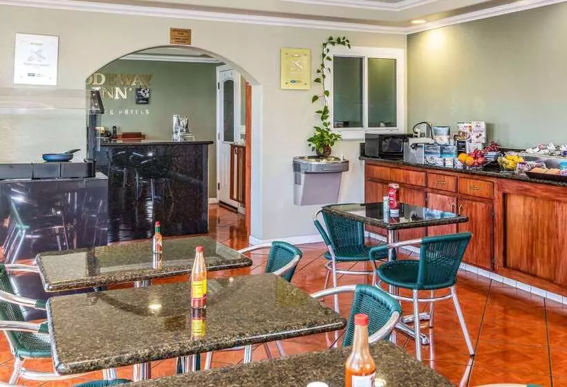 酒店 Rodeway Inn On Historic Route 66