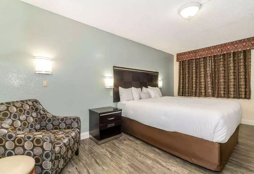 酒店 Rodeway Inn On Historic Route 66