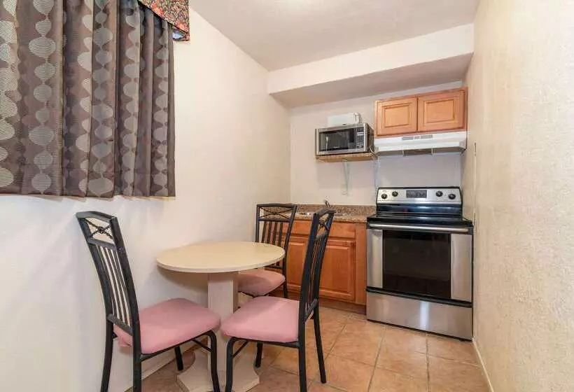 酒店 Rodeway Inn On Historic Route 66