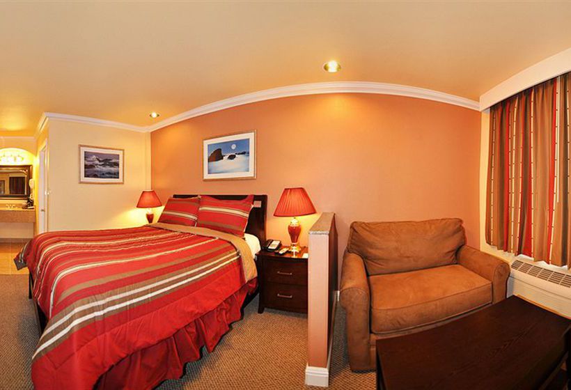 호텔 Inn By The Coliseum