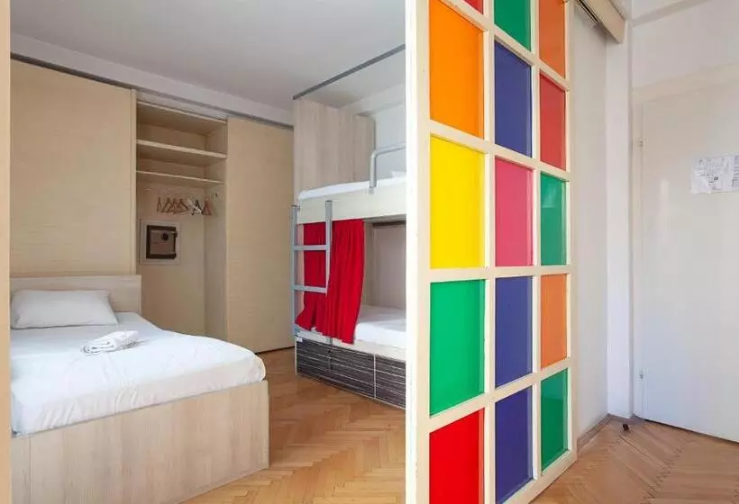 Urban Hostel & Apartments