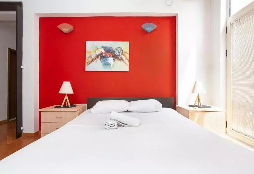 Urban Hostel & Apartments