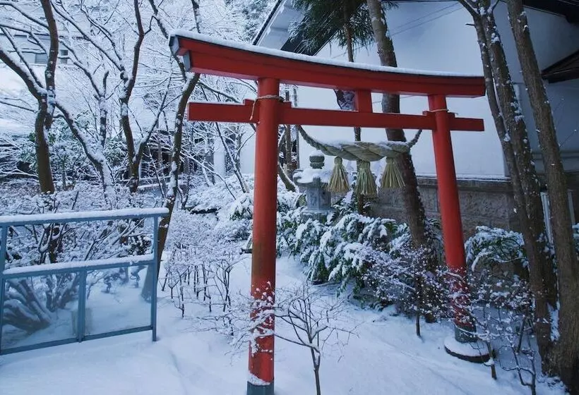 בית מלון כפרי 1000 Years Of Tradition Akiu Onsen Sakan