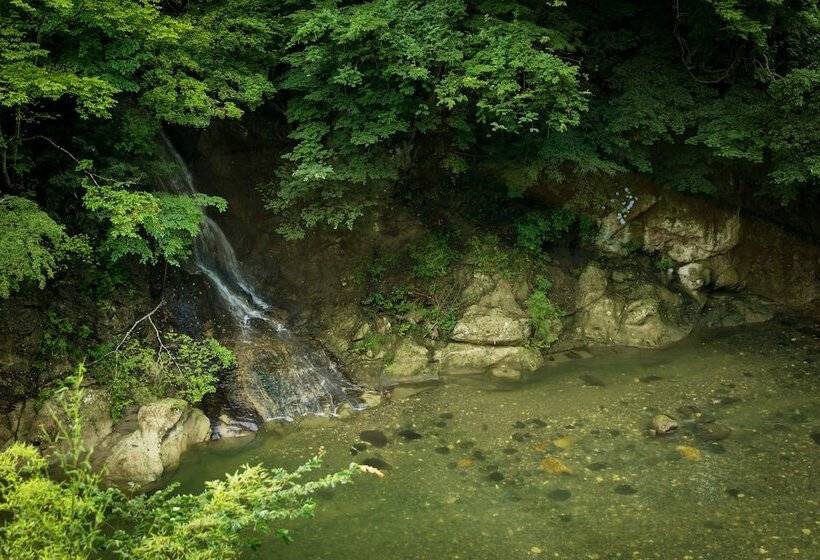 فندق 1000 Years Of Tradition   Akiu Onsen Sakan