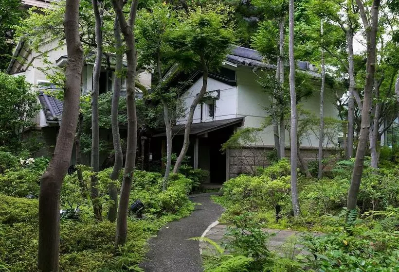 בית מלון כפרי 1000 Years Of Tradition Akiu Onsen Sakan