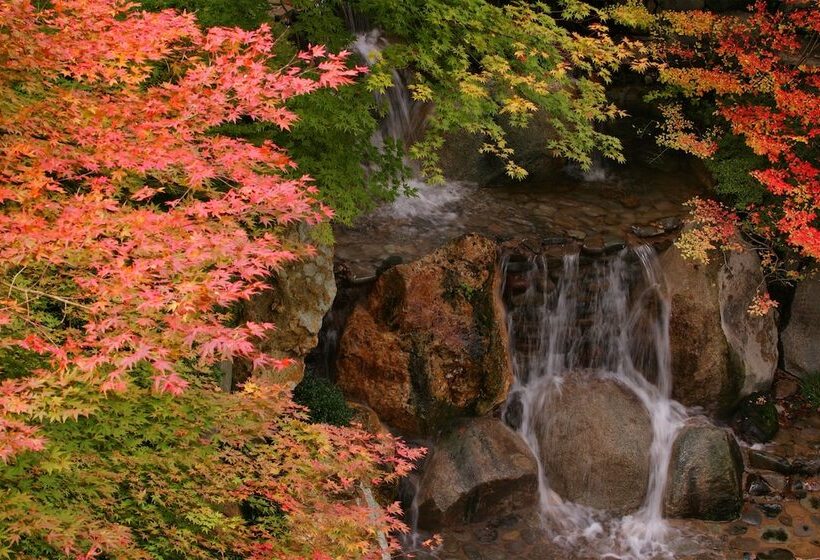 فندق 1000 Years Of Tradition   Akiu Onsen Sakan